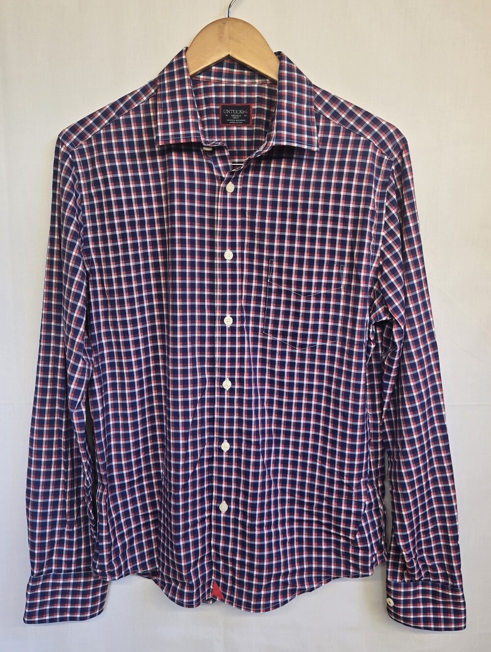 UNTUCKit Stuhlmuller Size Medium Slim Fit Red/Blue Check Long Sleeve Button Down